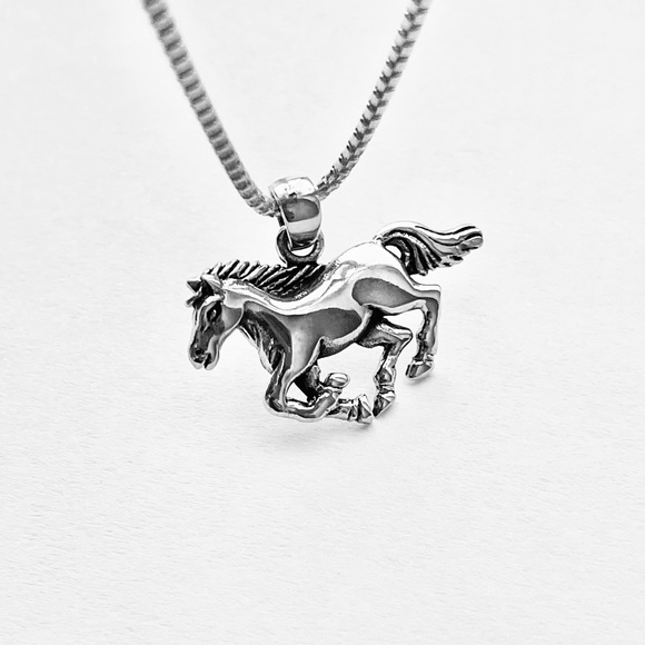 Sterling Silver Unisex Horse Necklace, Animal Necklaces, Stallion Chain, Mustang - Picture 2 of 11